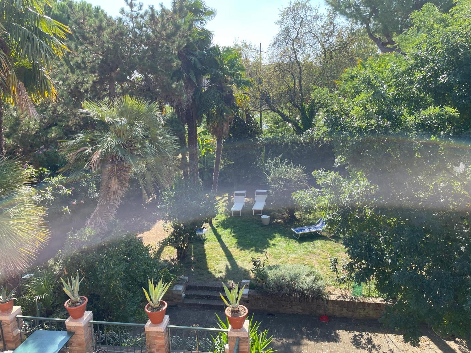 Alojamento de Acomodação e Pequeno-almoço Ai Giardini Di San Vitale 3*