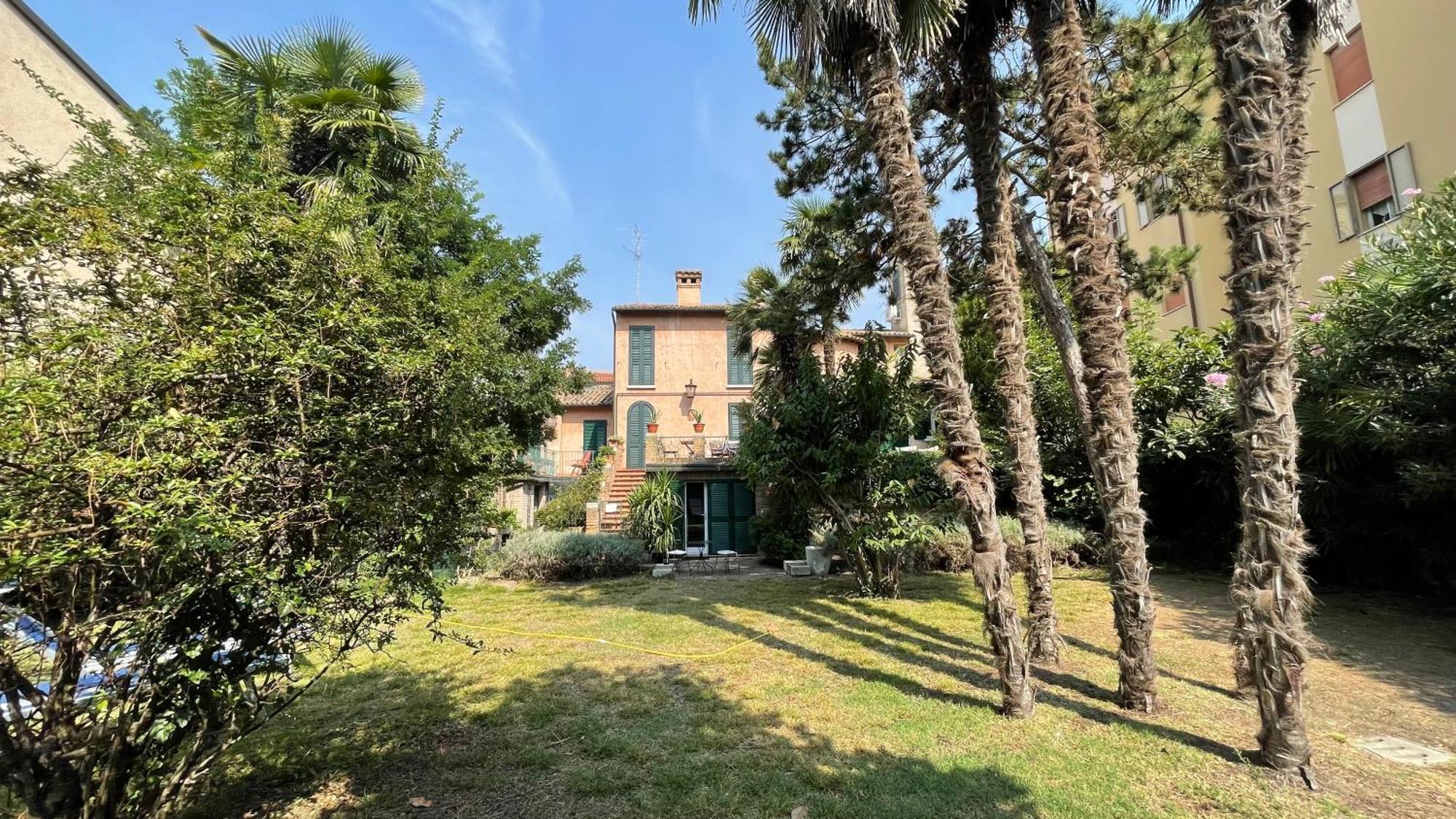 Alojamento de Acomodação e Pequeno-almoço Ai Giardini Di San Vitale