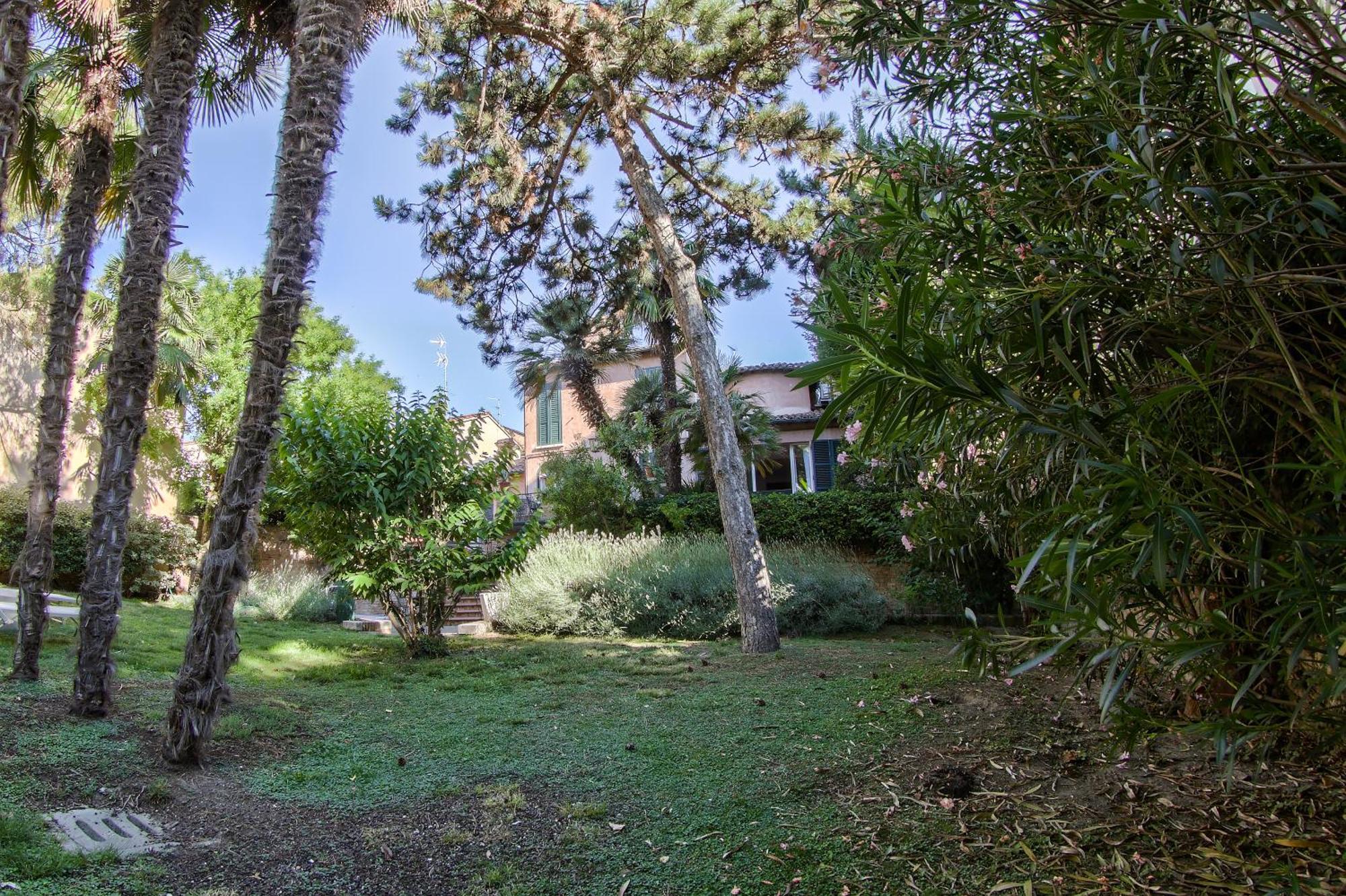 Alojamento de Acomodação e Pequeno-almoço Ai Giardini Di San Vitale 3*