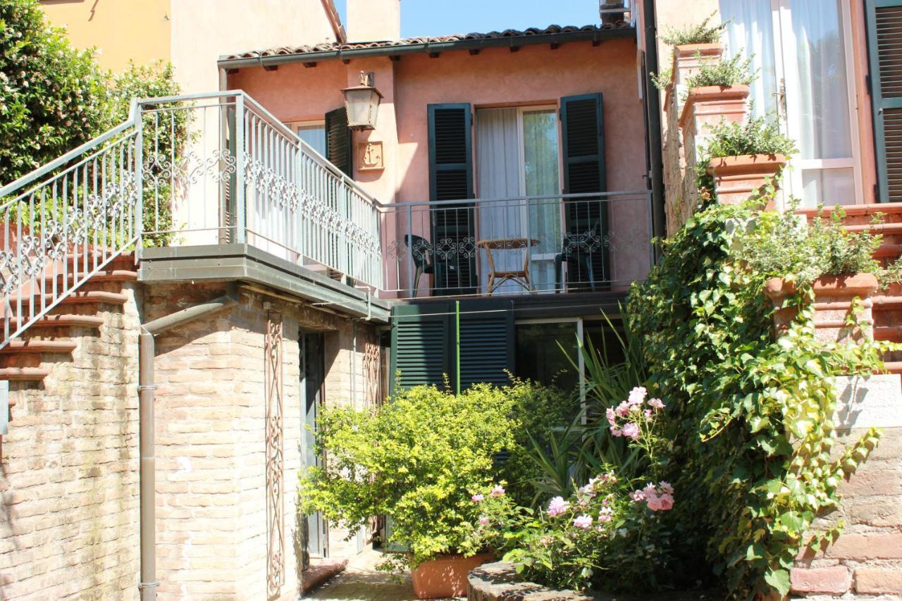 Ai Giardini Di San Vitale 3*